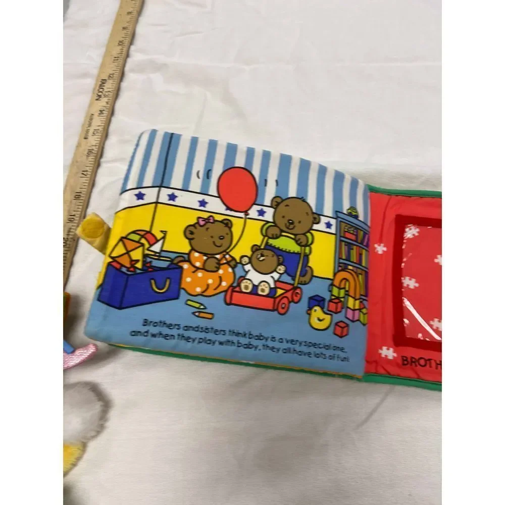 Everyone loves baby plush photo book‎ 10.5x6.5”